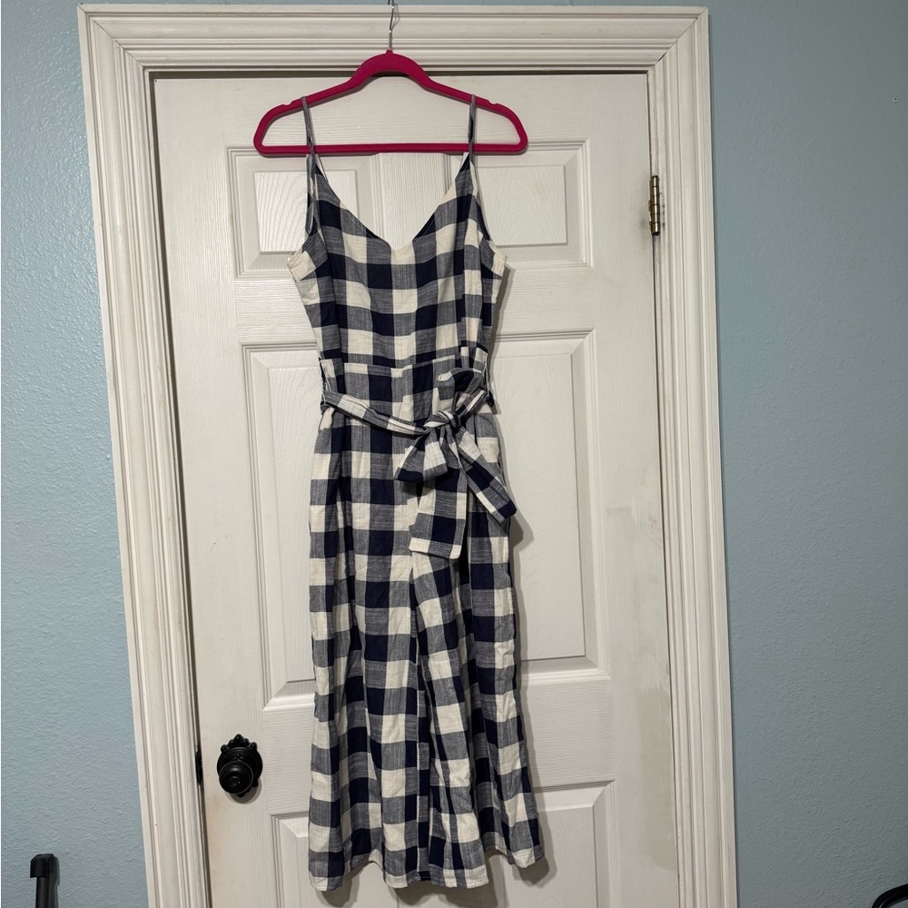 Stylish Checkered Dress in Navy and White